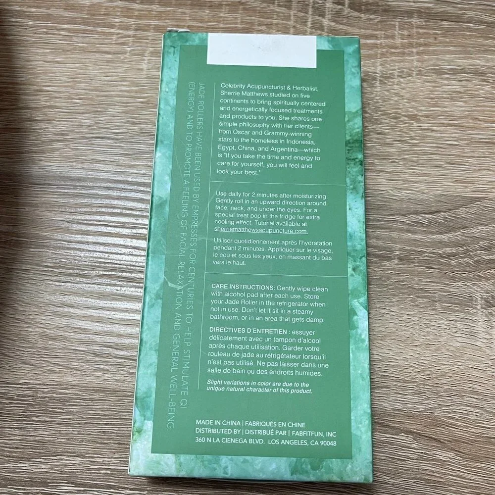 Sherrie Matthews Acupuncture Green Jade Stone Roller Double Sided Beauty Tool